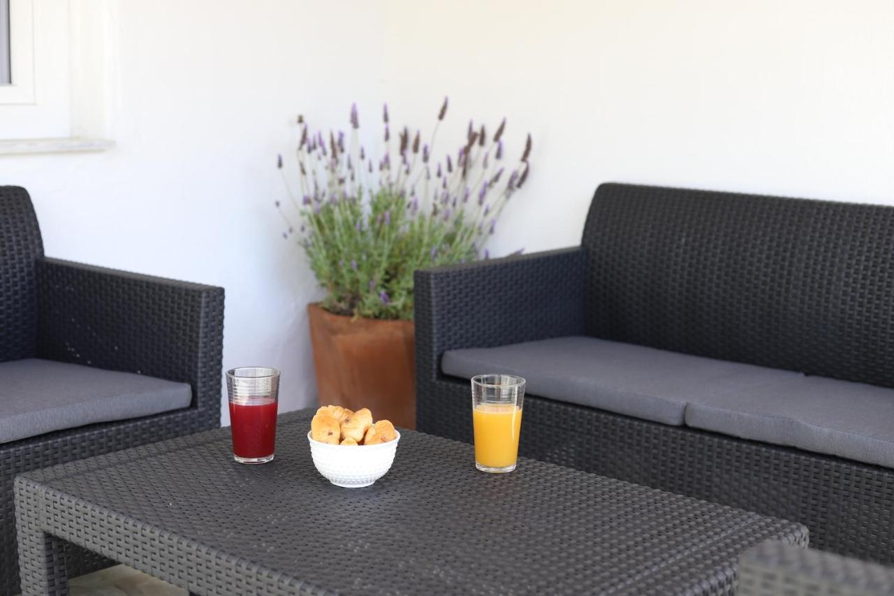 Apartament The Olive House Néa Péramos Zewnętrze zdjęcie
