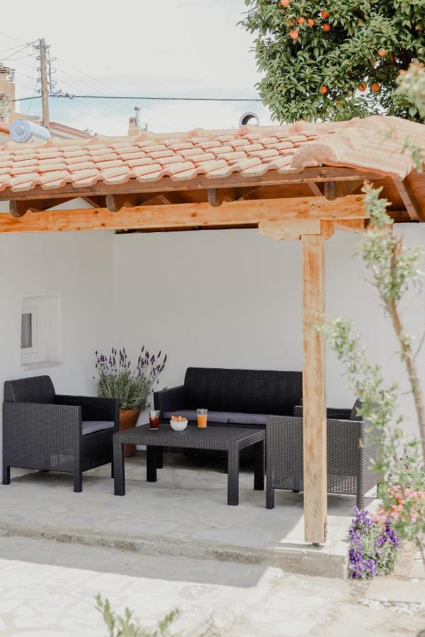 Apartament The Olive House Néa Péramos Zewnętrze zdjęcie