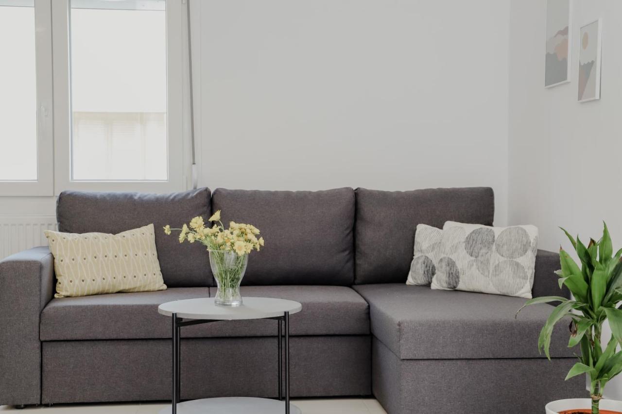Apartament The Olive House Néa Péramos Zewnętrze zdjęcie