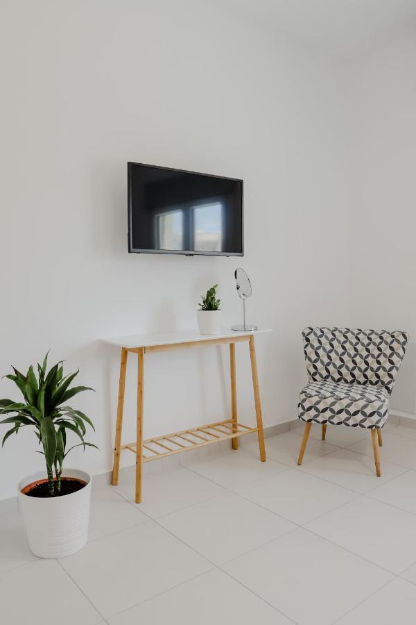 Apartament The Olive House Néa Péramos Zewnętrze zdjęcie